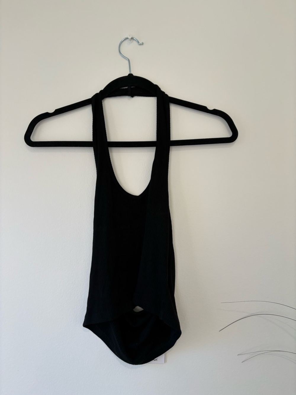 ROMWE Black Ribbed Halter Crop Top